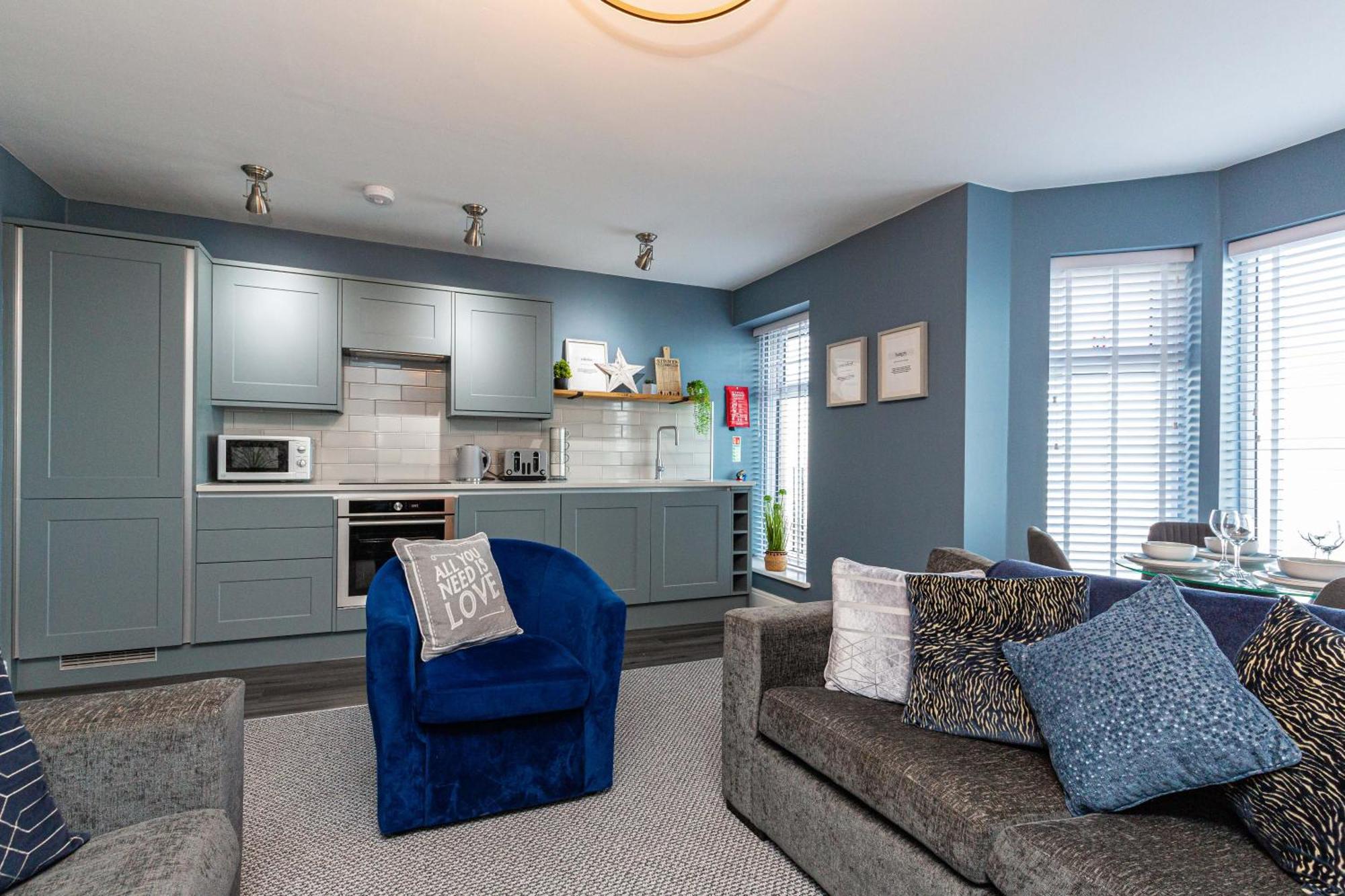 Seafront Apartment - Sleeps 6 - Gateway To The Lake District - Brand New Morecambe Kültér fotó